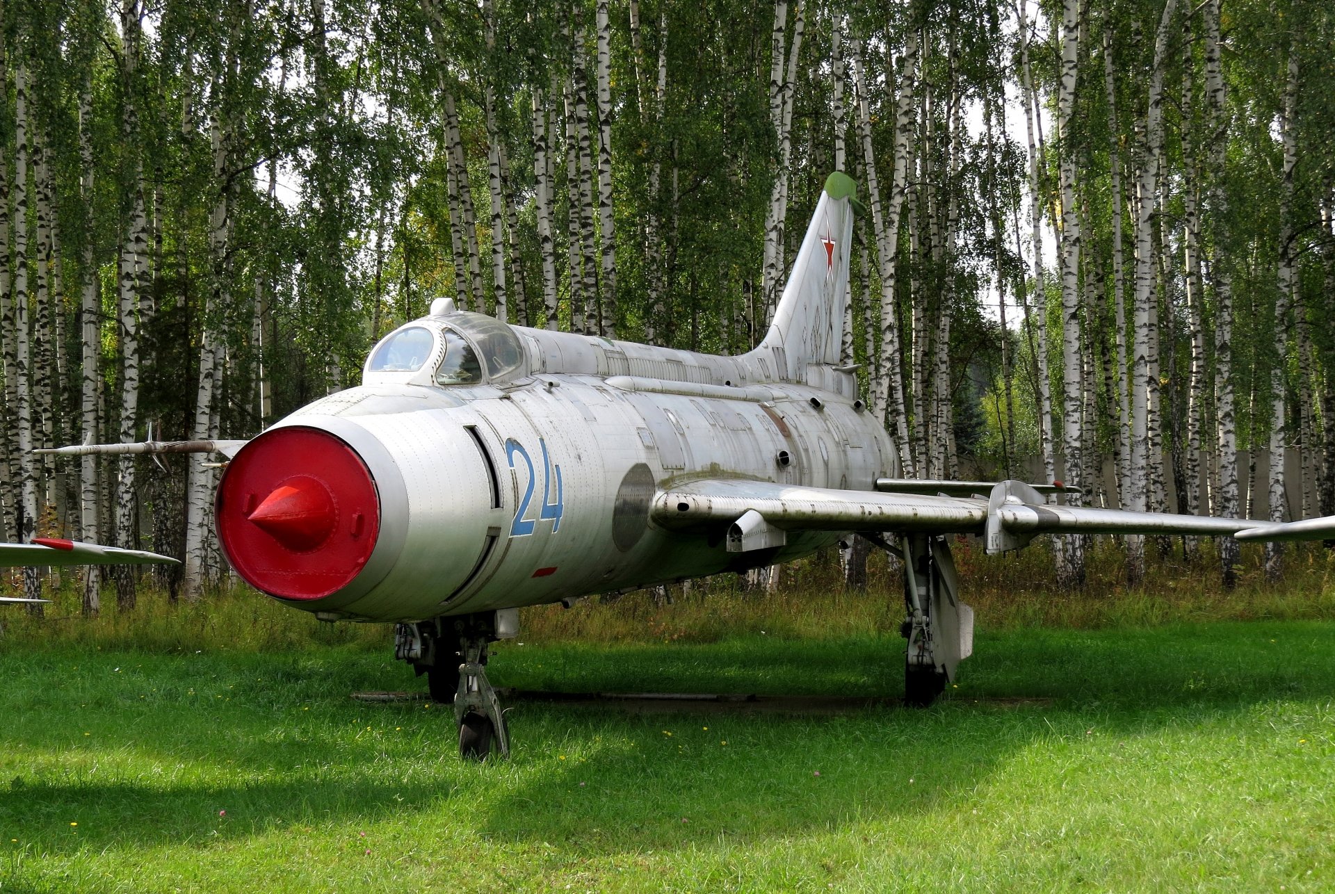 su-7ig s-22i su-17 prototyp kampfflugzeug sturmflugzeug bomber air force central museum monino russland