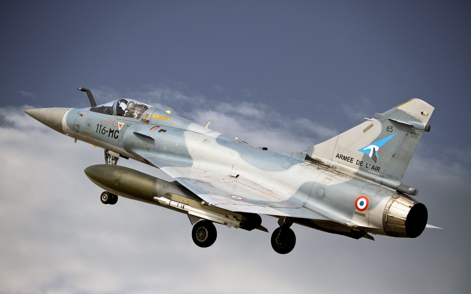 mirage 2000-5fr avión armas