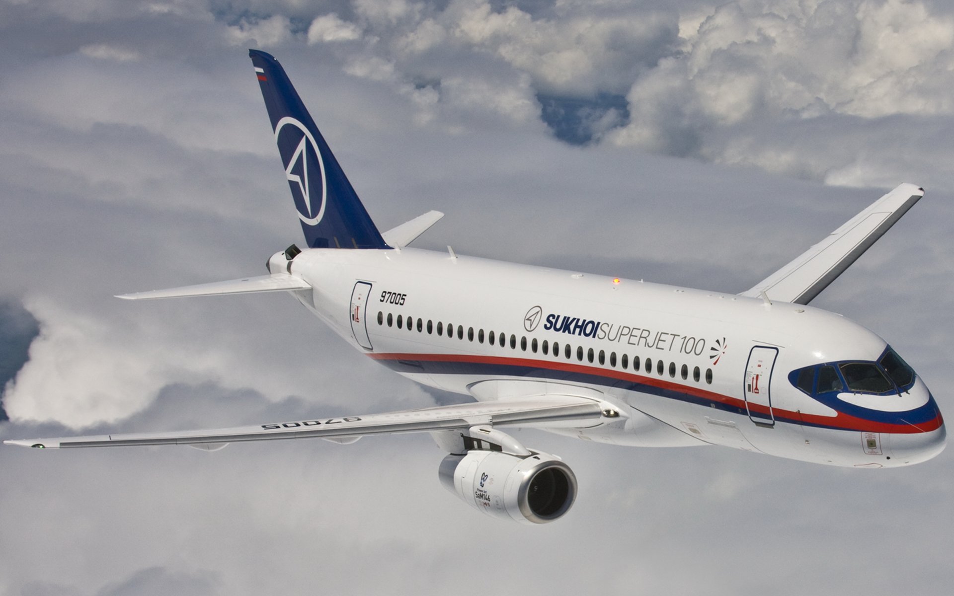 superjet seco 100 avión pasajeros vuelo