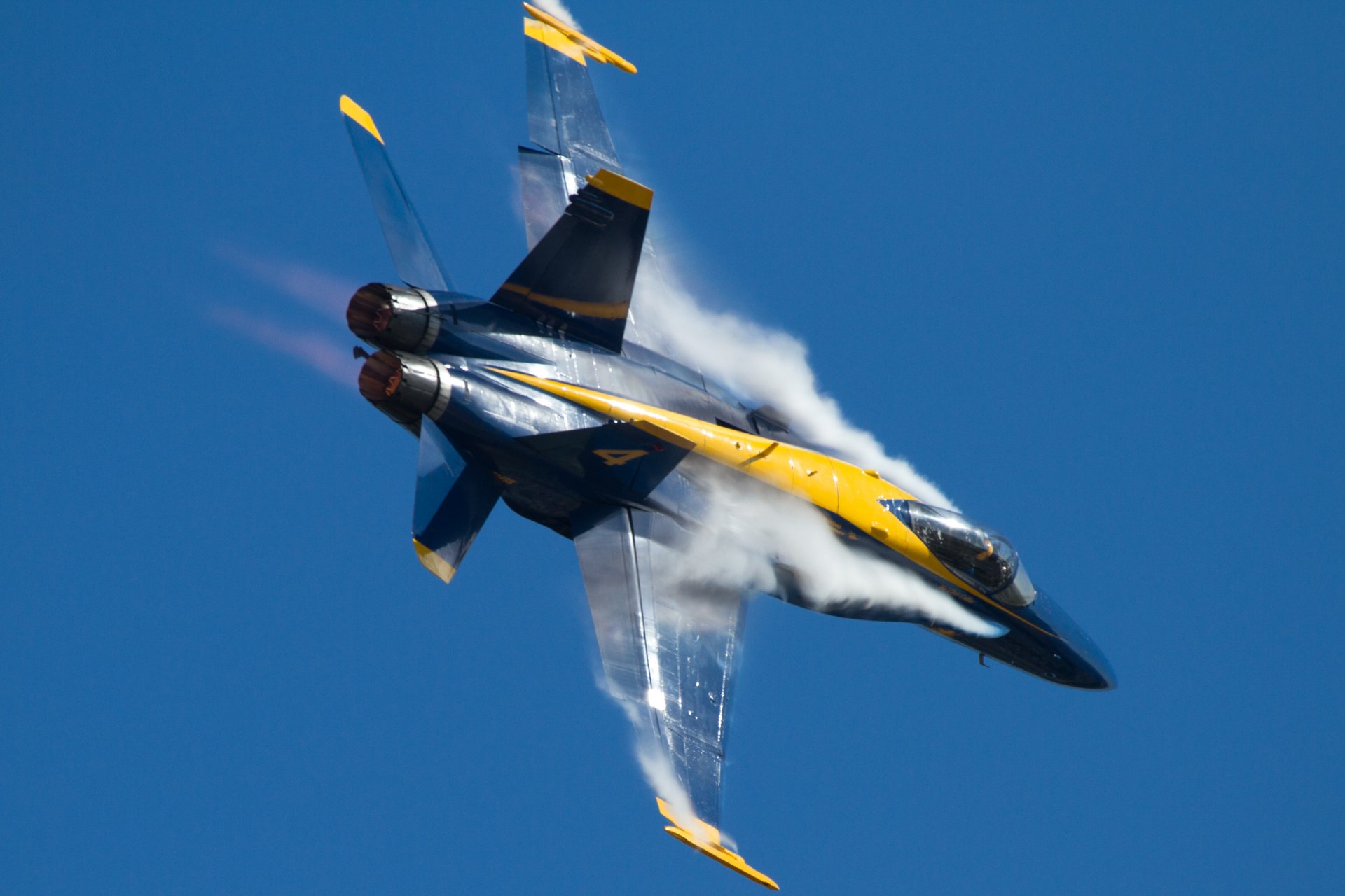 f-18 hornet plane aviation smoke