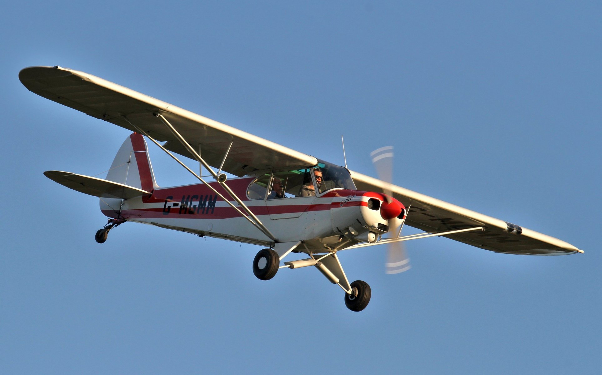 пайпер pa-18 супер каб piper pa-18 super cub американский двухместный самолет общего назначения