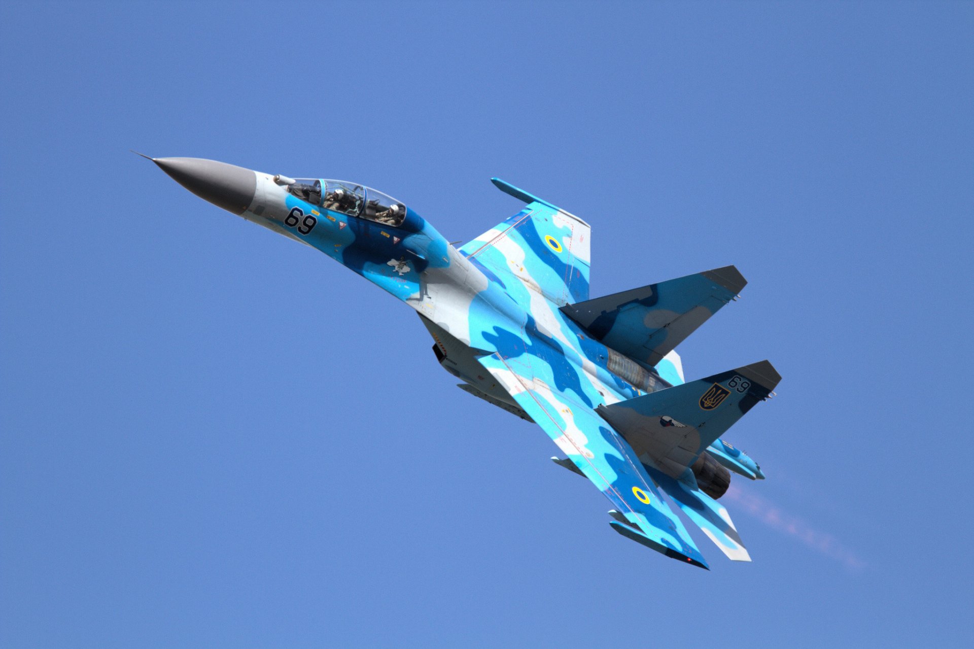 su-27 wielozadaniowy myśliwiec piloci