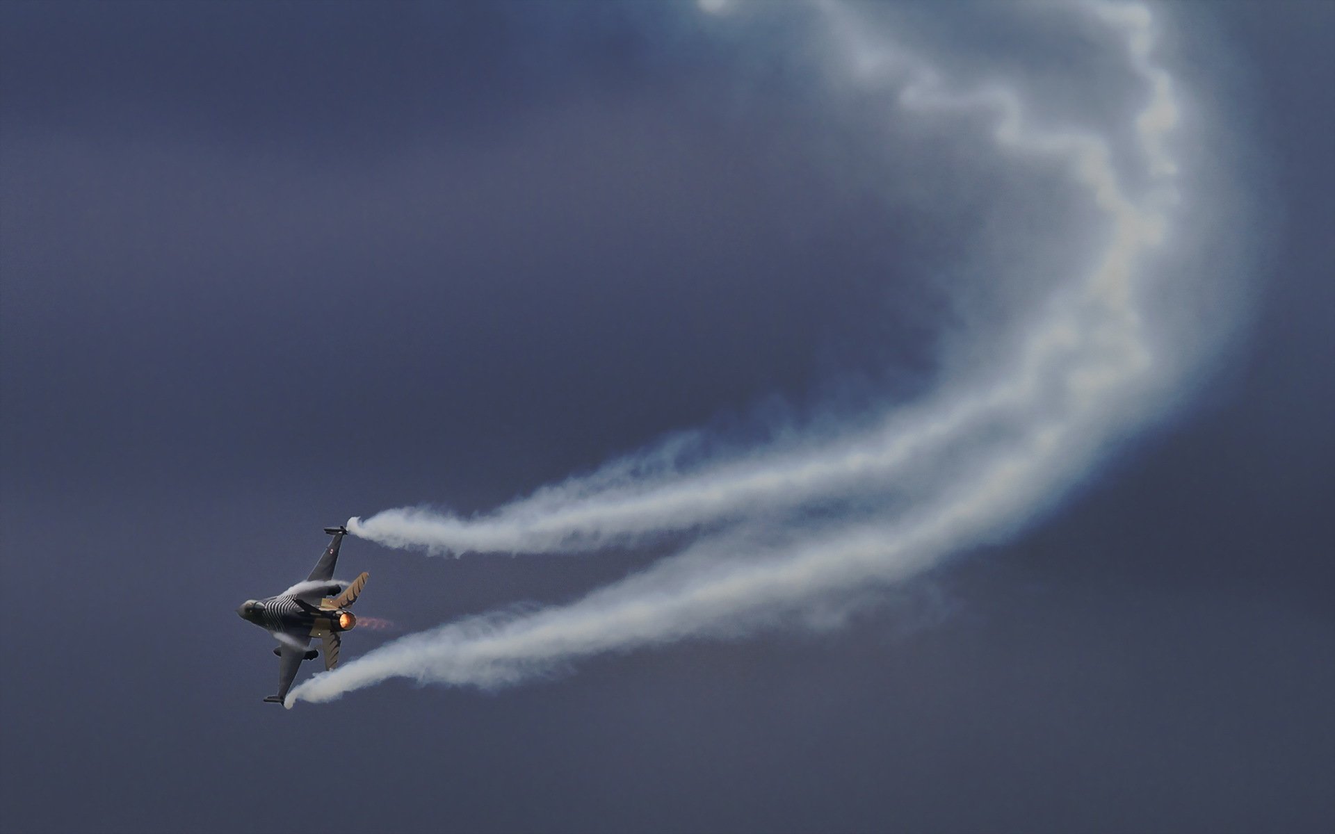 f16 avión armas