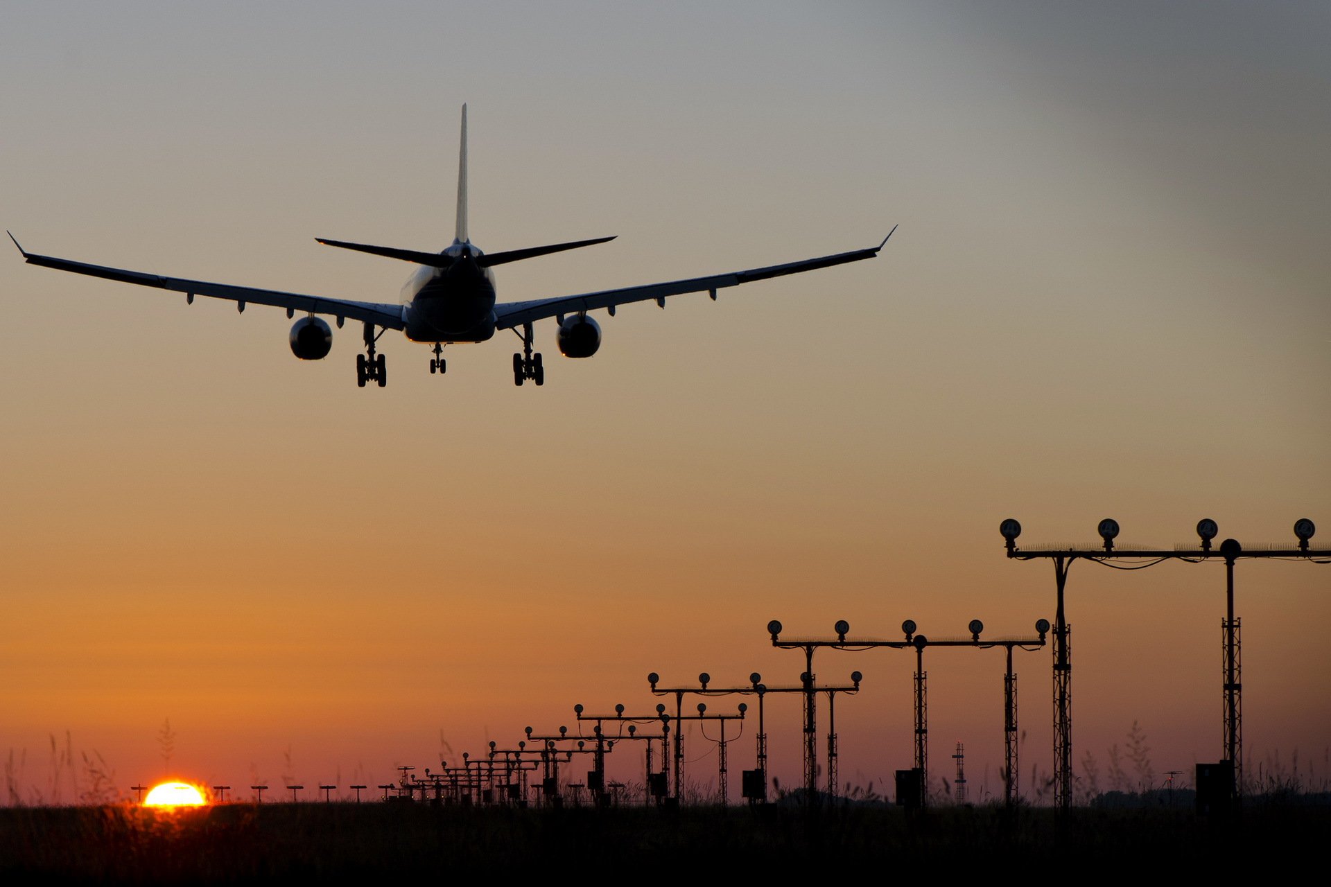 coucher de soleil avion aviation