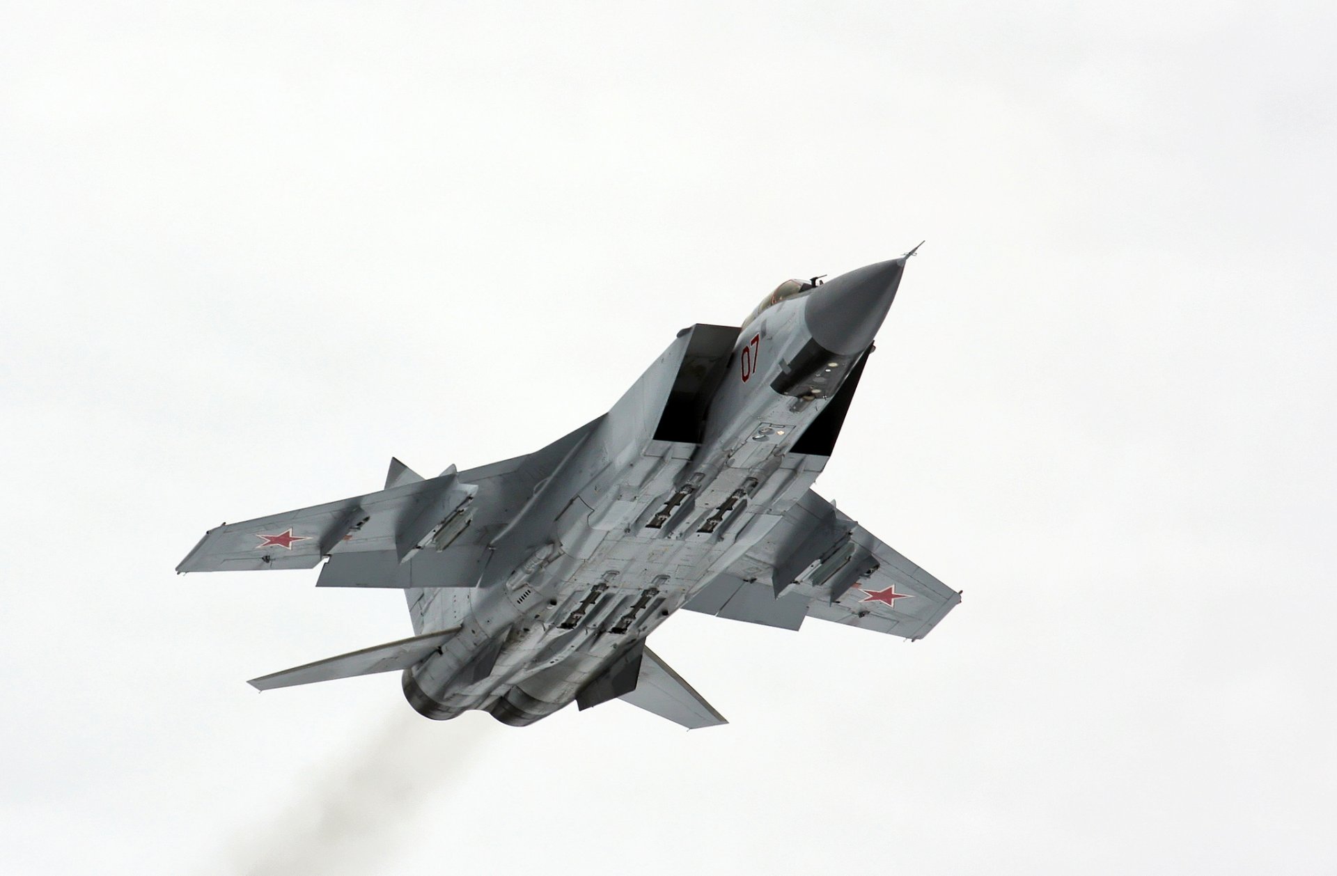 mig-31 dwumiejscowy myśliwiec przechwytujący lot