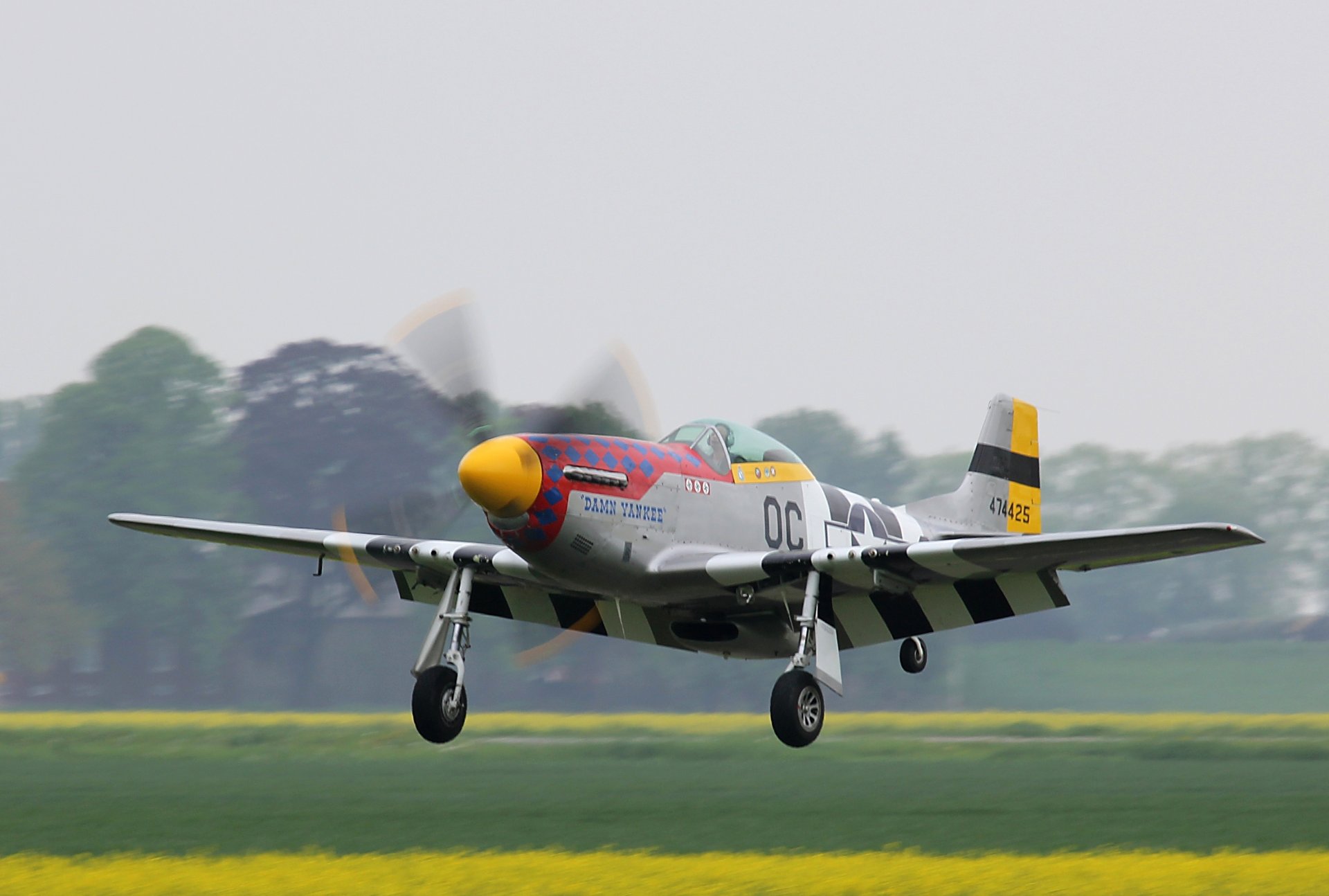 aeródromo avión north american r-51 mustang damn yankee americano solo asiento caza largo alcance ww2