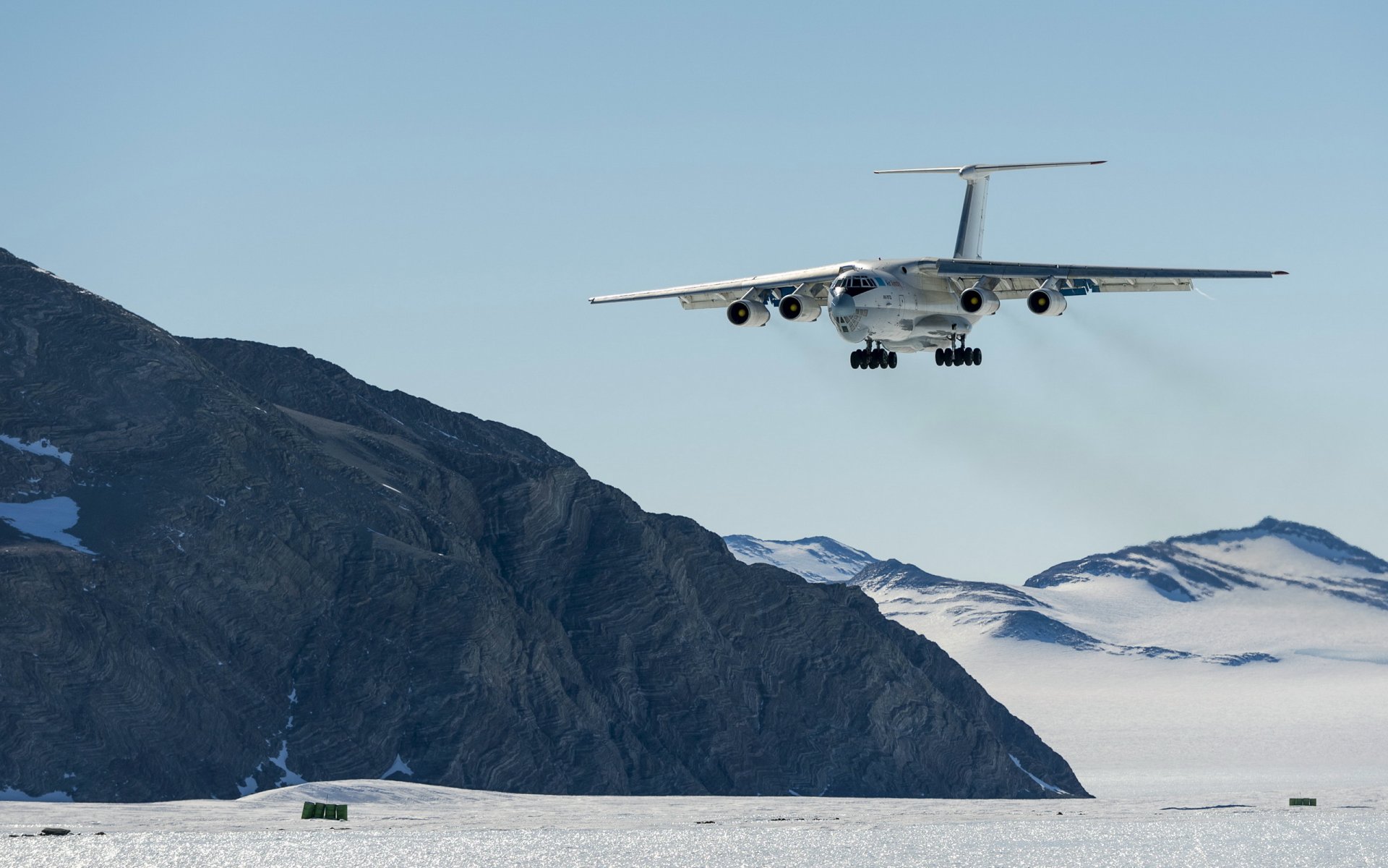 aereo montagne aviazione