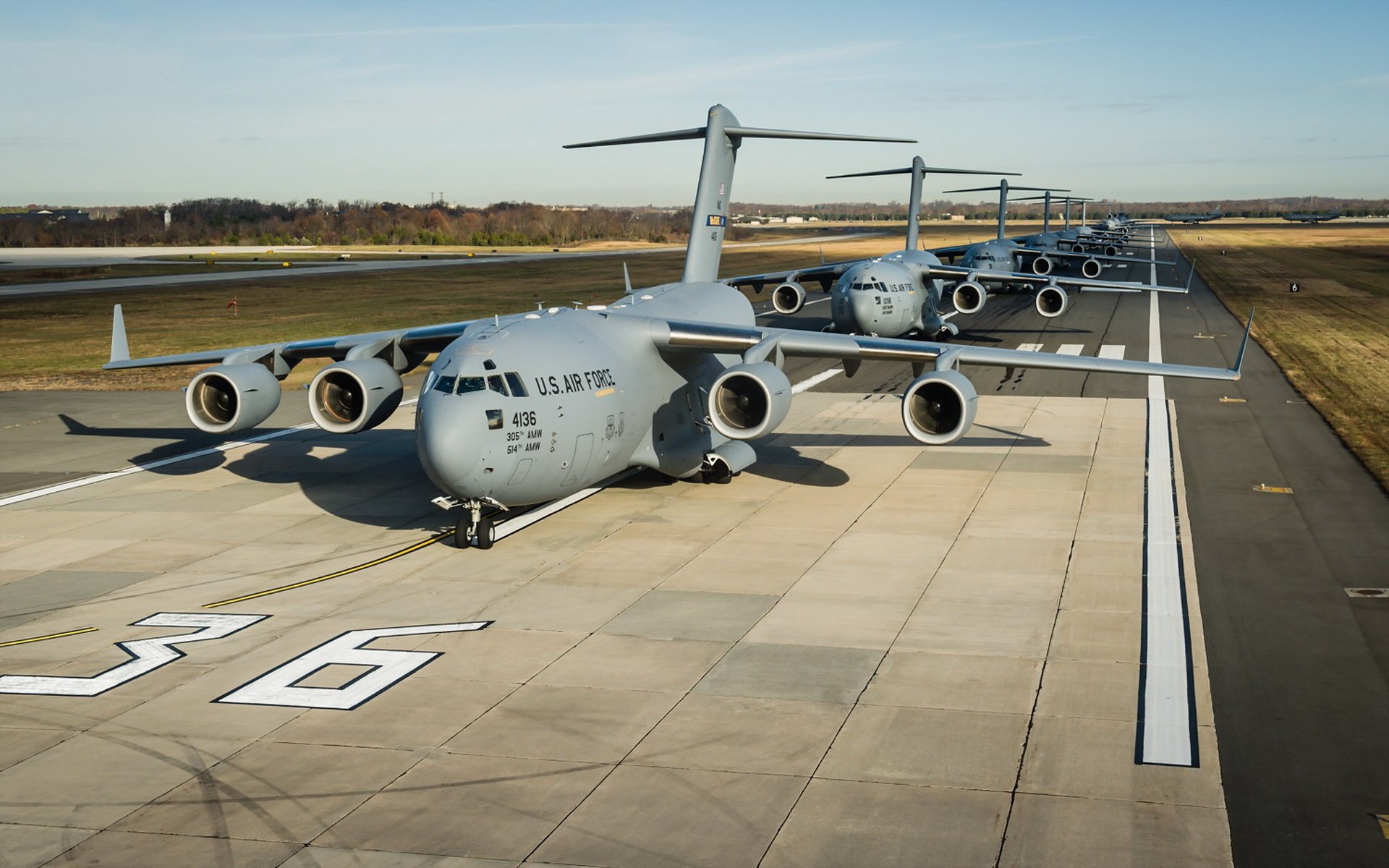 c-17 globemaster iii lotnisko