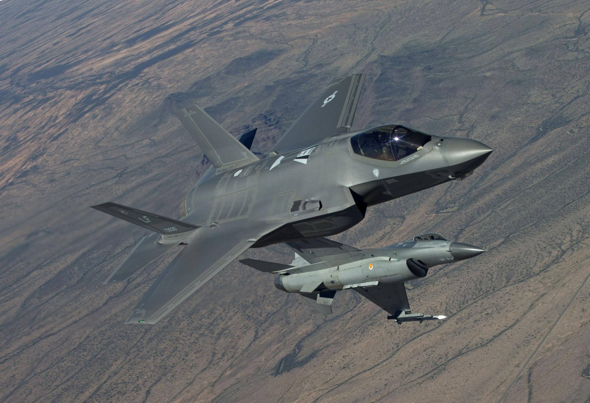 f-35 lightning ii f-16 fighting falcon истребители земля