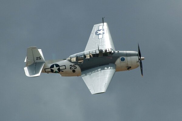 Torpilleur de pont Grumman Avenger