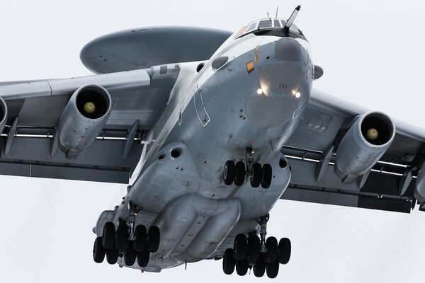 Avión de detección de radar de largo alcance