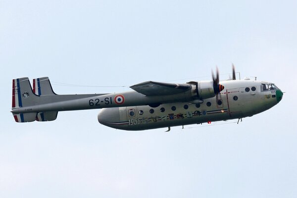 Avión de transporte militar francés Nord