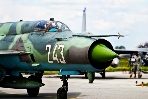 Russischer mig-Kampfjet auf dem Flugplatz