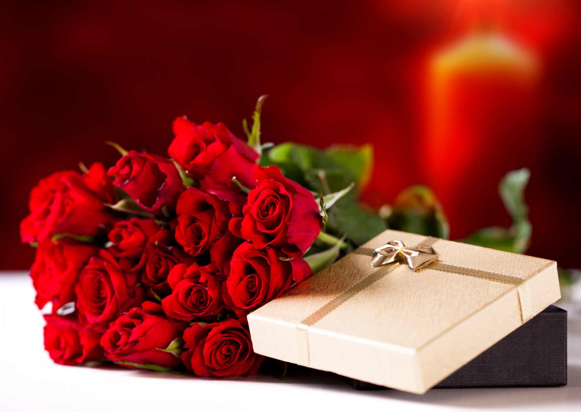 fiori rose rose rosse vacanze regalo bouquet