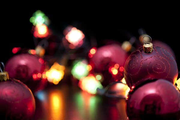 Decoraciones de Navidad bolas rojas de árbol de Navidad con patrones Garland