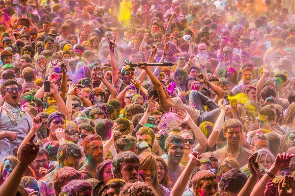 Festival dei fiori per le strade della città