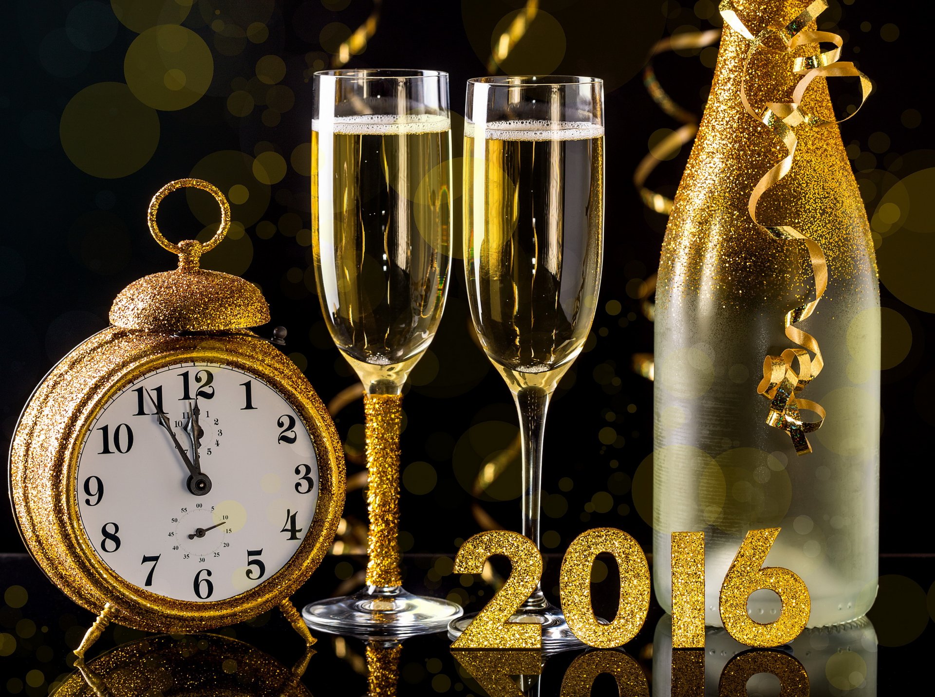 2016 felice anno nuovo oro champagne bottiglia bicchieri orologio