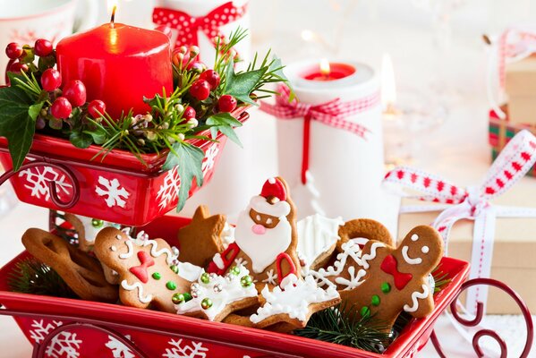 Assiette de Noël avec biscuits au gingembre