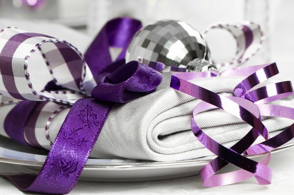 Festive ribbons in a lilac mood