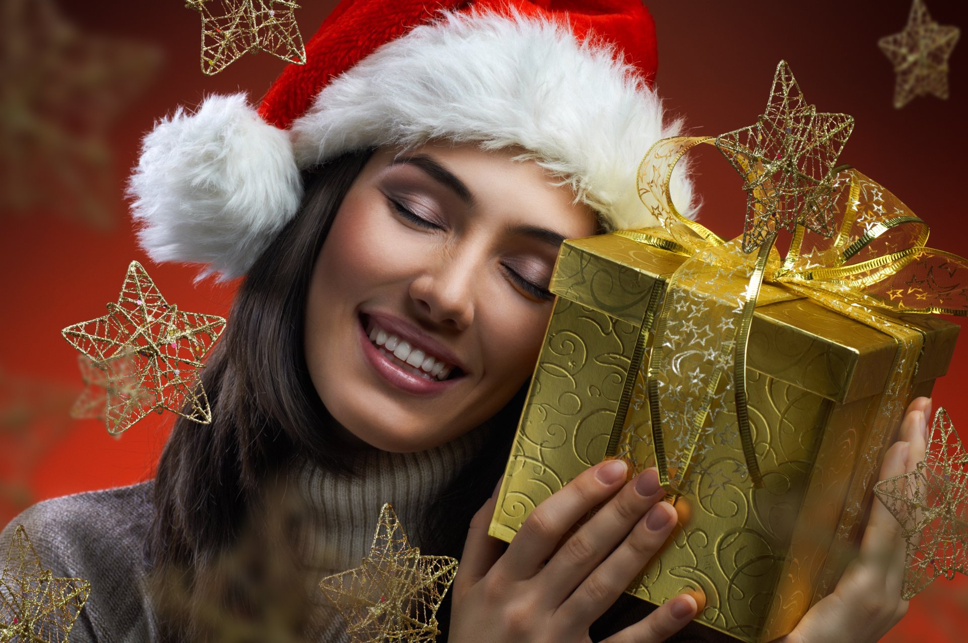 fille filles femme heureux sourire faire yeux nouvel an noël vacances décoration