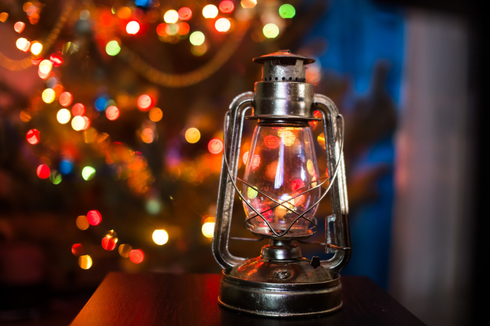 bokeh árbol de navidad luces lámpara