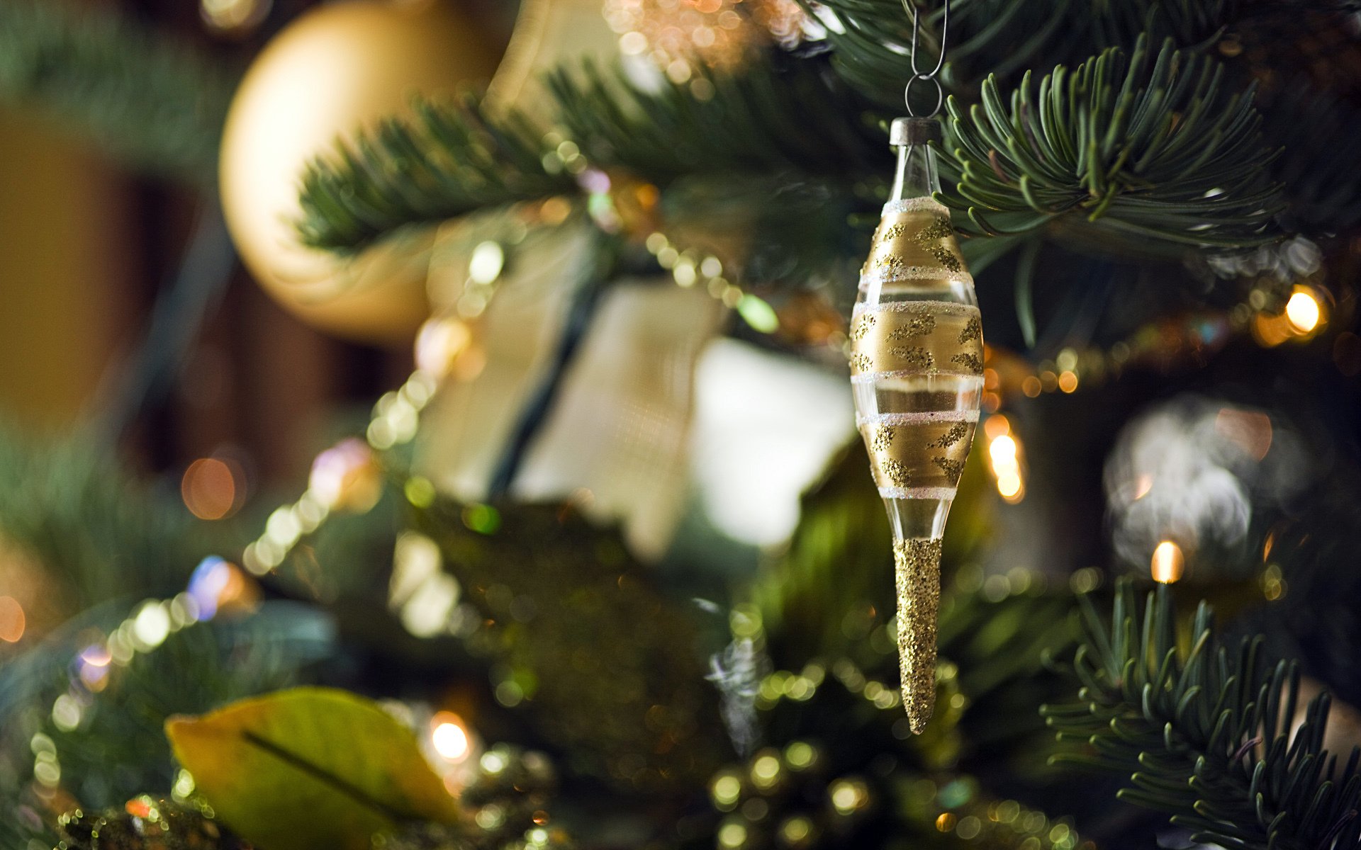 nouvel an noël arbre de noël décorations de noël ornements hiver vacances lanternes vacances boules arbre de noël décoration de noël paysage glaçon lumières motif sapin sapin branches hiver