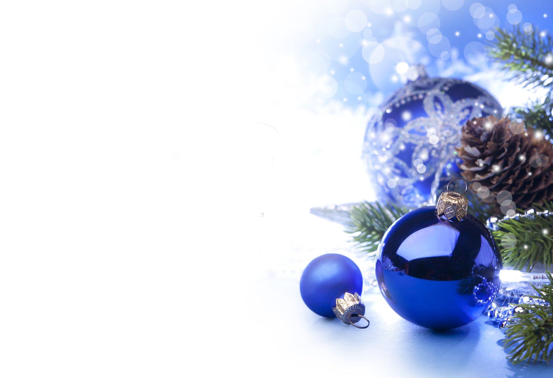 boules boules bleu blanc étoiles argenté arbre de noël cônes branches arbre de noël jouets nouvel an noël fond bleu 2015 g