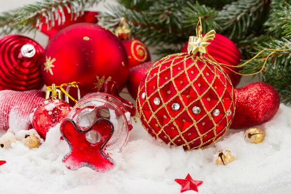 Christmas red balloons in the snow