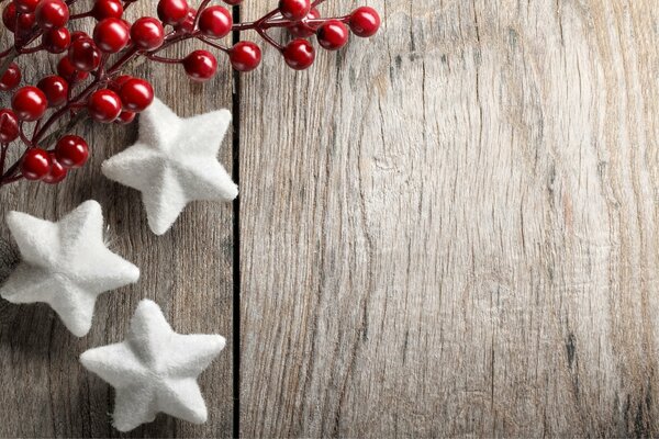 Starry New Year with berries