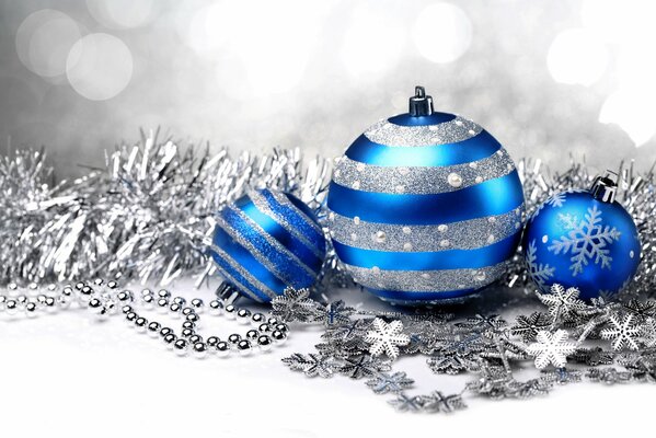 Belle palline blu per l albero di Natale