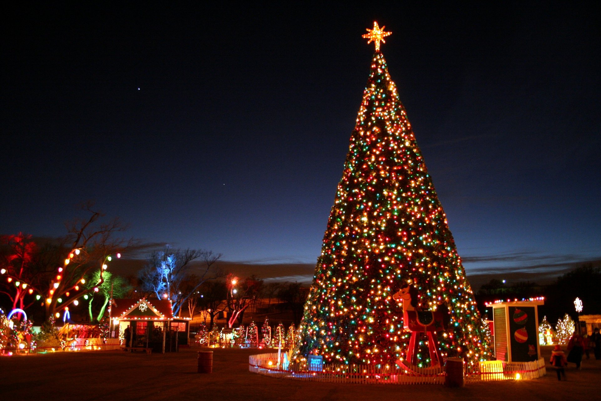 árbol de navidad año nuevo navidad ciudad de año nuevo