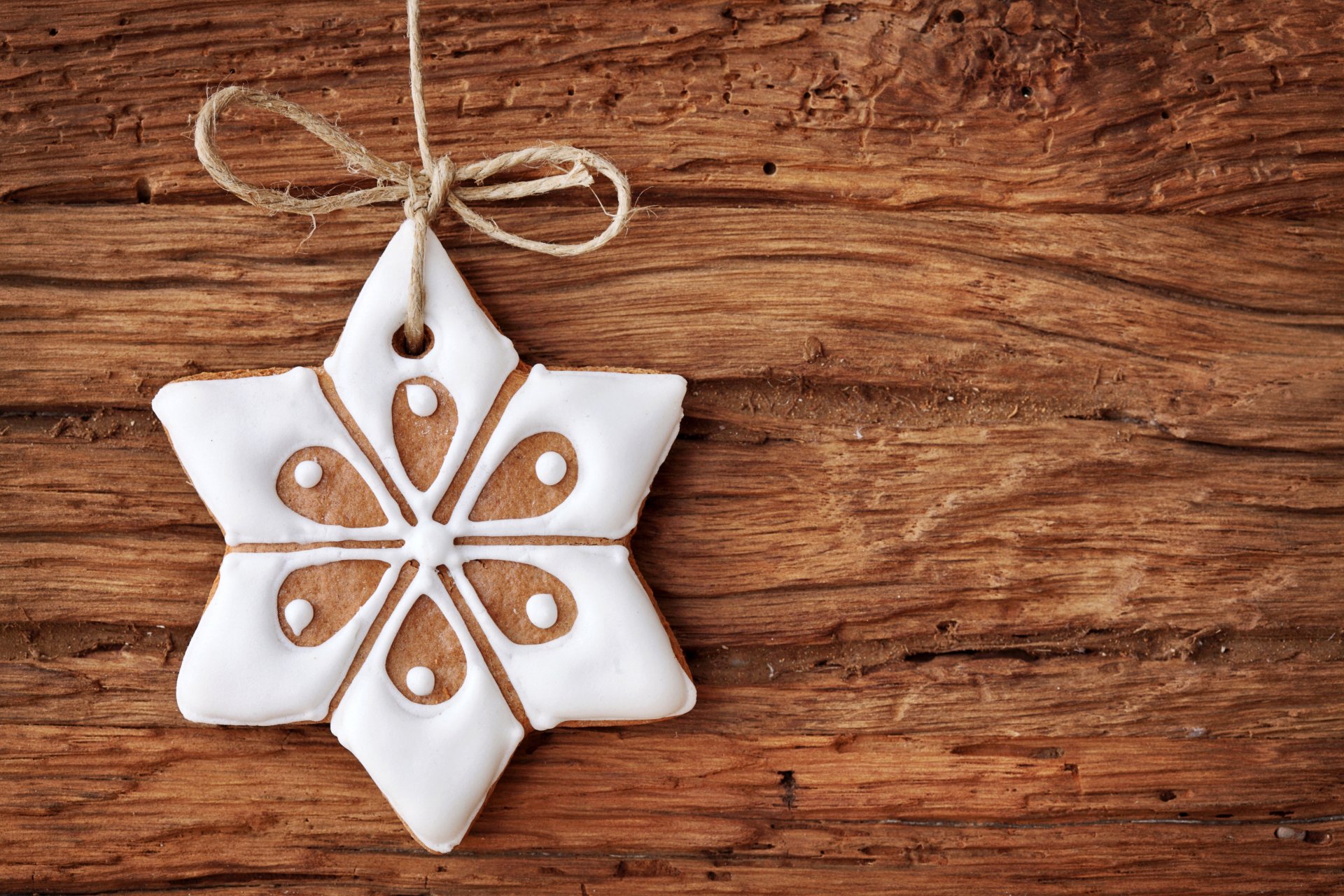 biscuits nouvel an étoile astérisque cuisson glaçage arc corde nouvel an noël