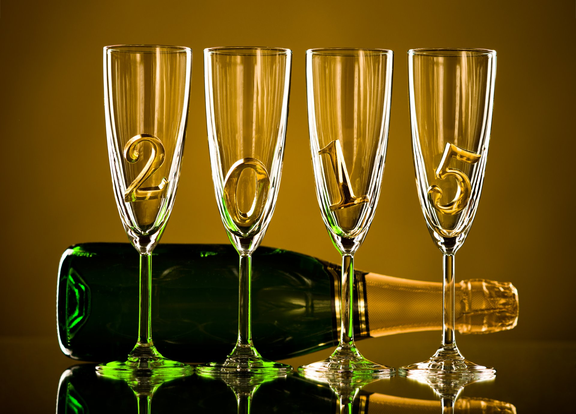 heureux nouvel an 2015 or champagne verres à vin bouteille