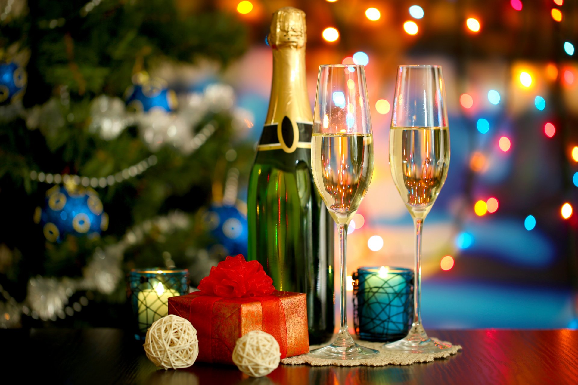 capodanno natale vacanze champagne bicchieri regali albero di natale bokeh luci