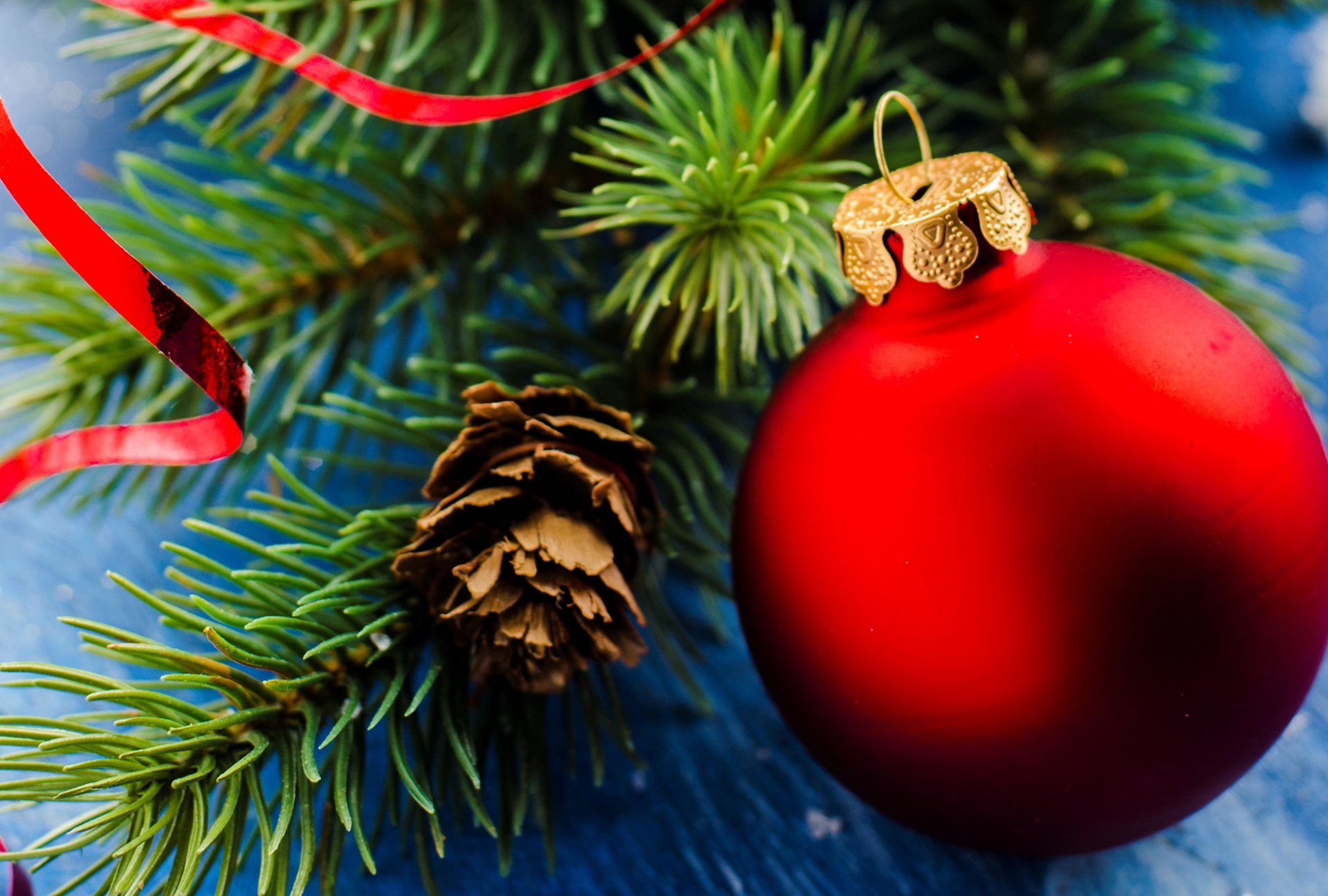 año nuevo navidad bola bola rojo juguete árbol de navidad decoraciones ramas abeto piña vacaciones invierno