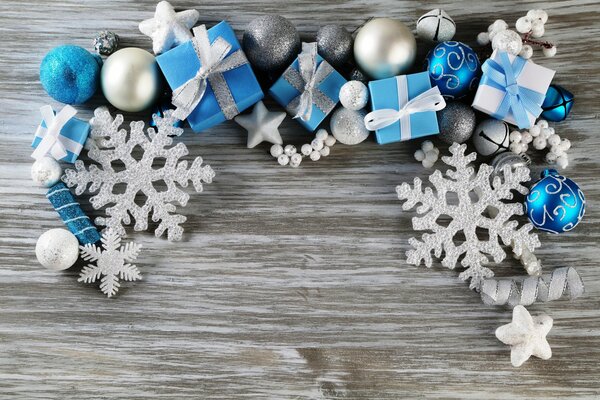 Snowflakes, toys, holiday crafts