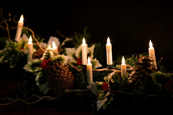 Candele calde su sfondo di Capodanno