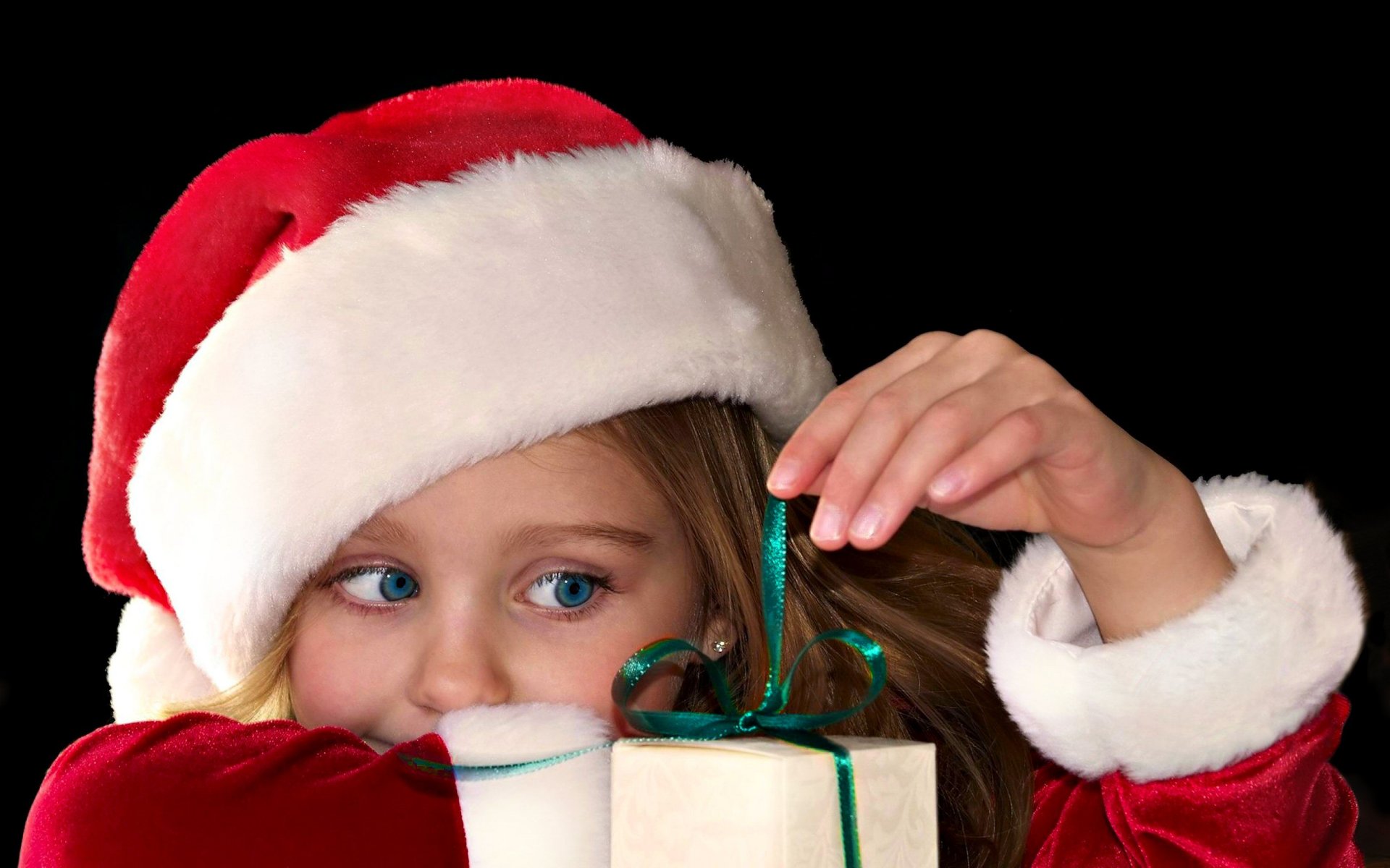 new year holiday christmas kids girl gift eyes blue look hat red background 2013 year wallpaper