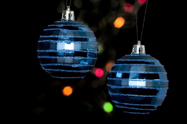 Elegante Foto di Natale. Foto per il nuovo anno con palloncino e effetto bokeh