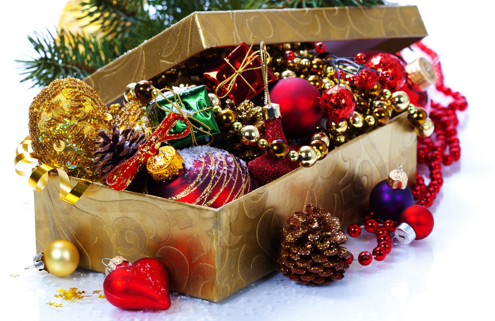 caja árbol de navidad juguetes bolas bolas conos año nuevo navidad vacaciones