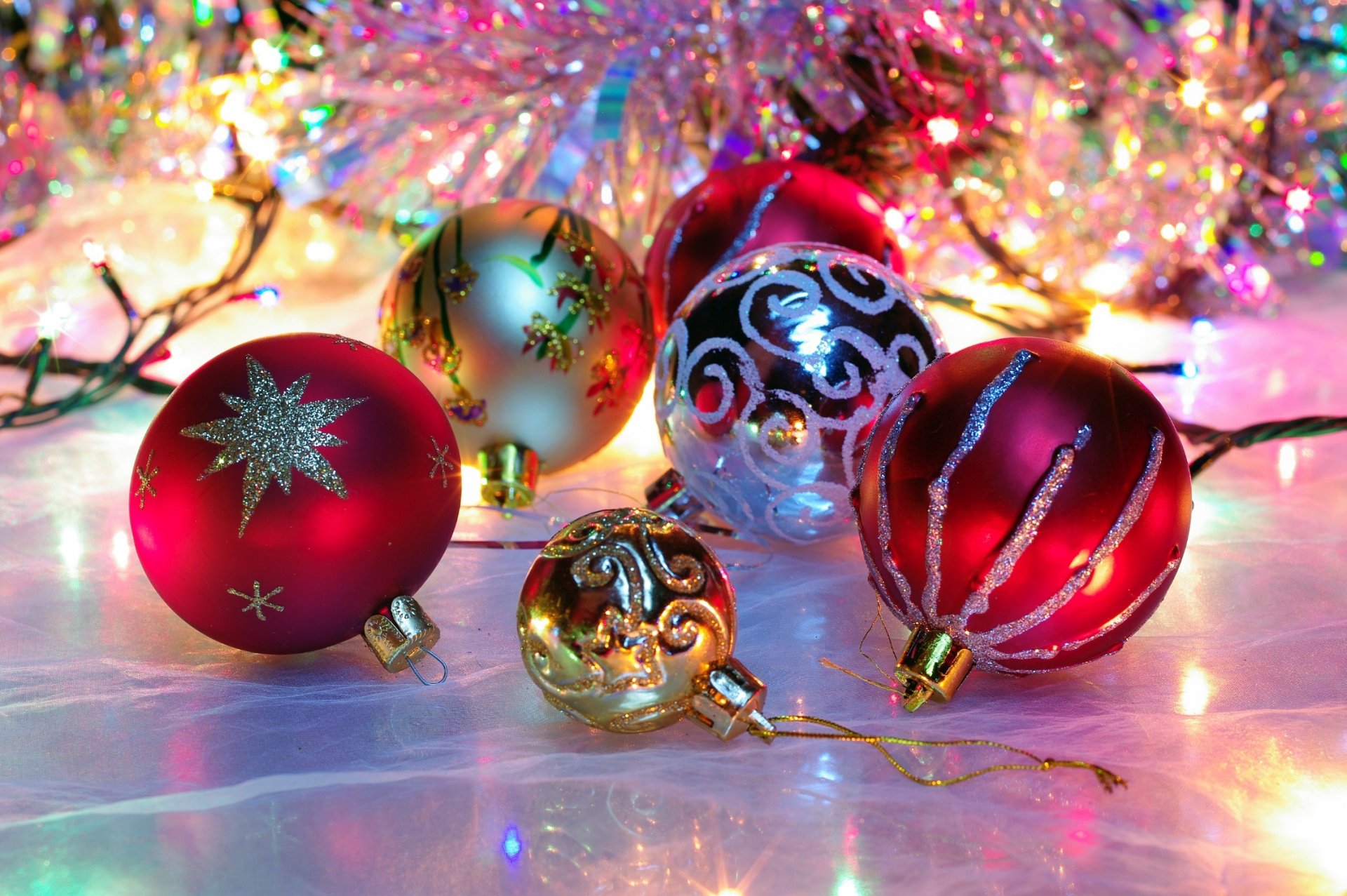 new year holiday balls toys shine tinsel