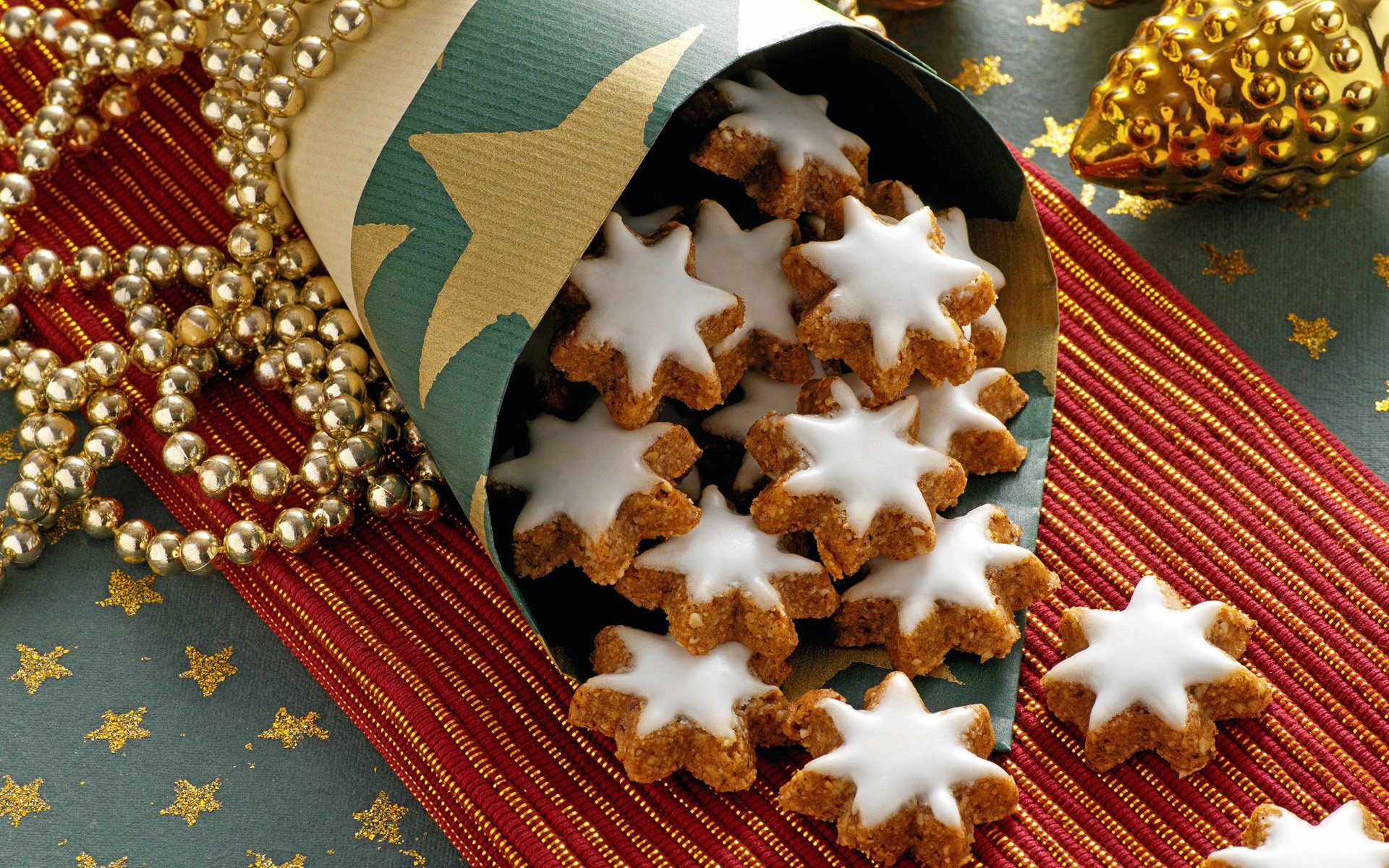 cookies new year pastries icing sweets dessert new year christmas holidays toys new year bead