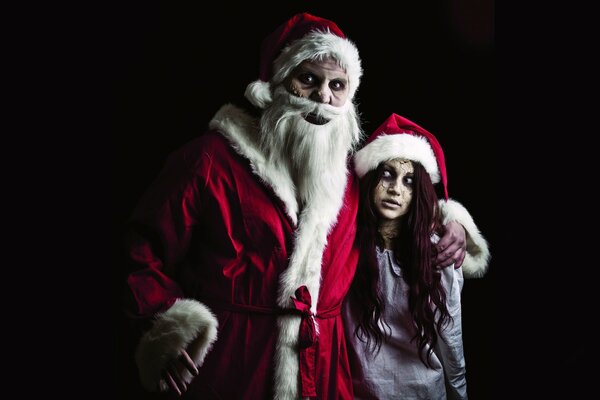 Zombie Santa et Snow Maiden. Histoires d horreur de Noël