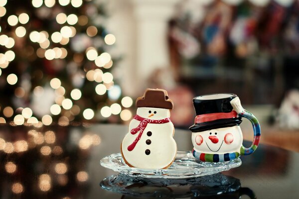 Juguetes de Navidad en forma de muñecos de nieve