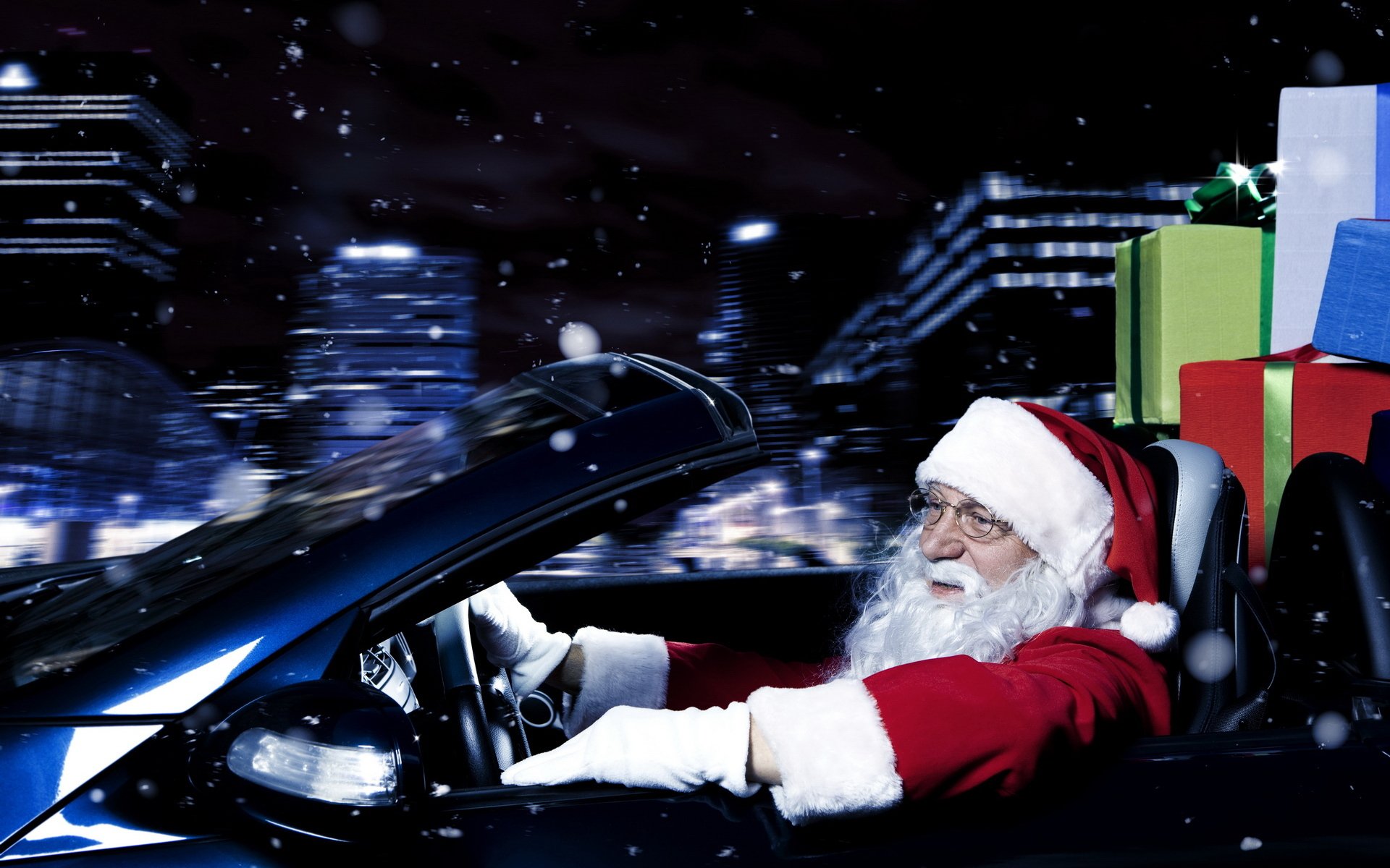 nuovo anno babbo natale auto guida in auto sfondo nero regali