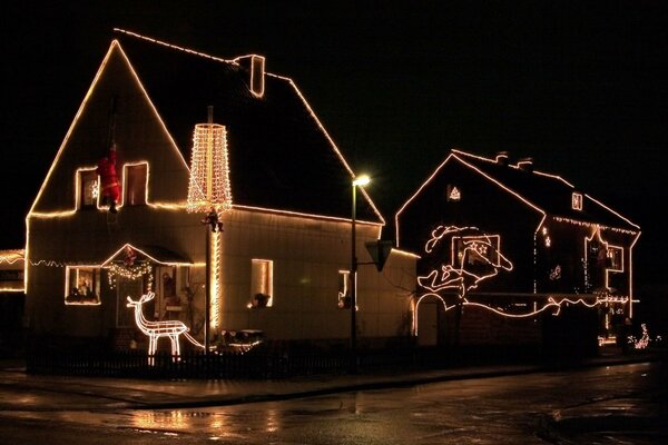 Maison décorée pour la nuit de Noël