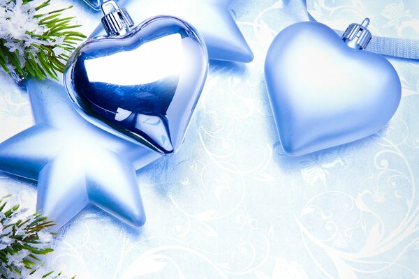 Christmas decorations in the form of hearts