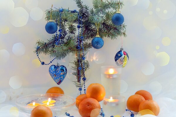 Mandarins. arbre de Noël. le Nouvel an