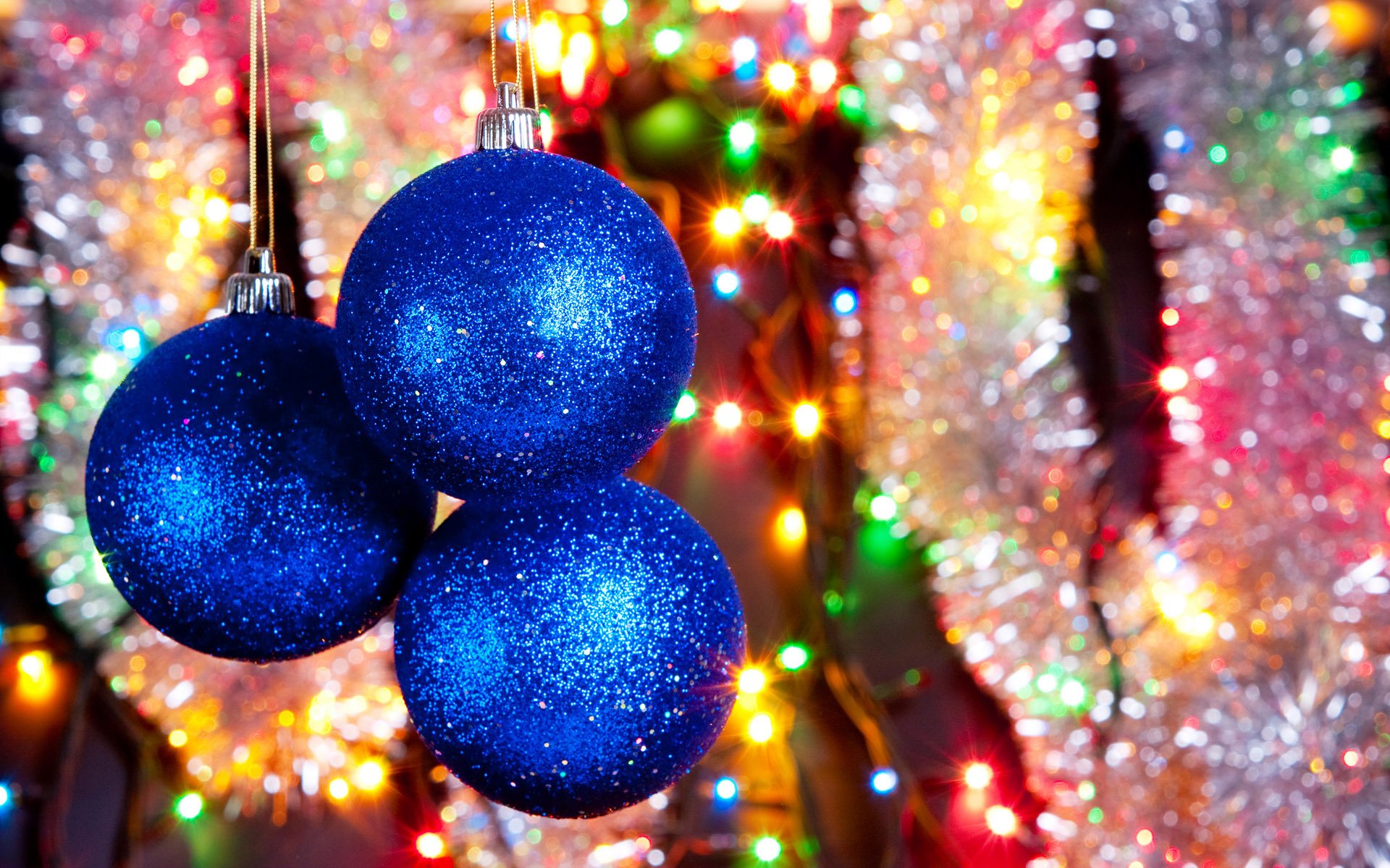 vacances joie décoration jouets de noël boules paillettes éblouissement lanternes lumières couleurs pluie clinquant