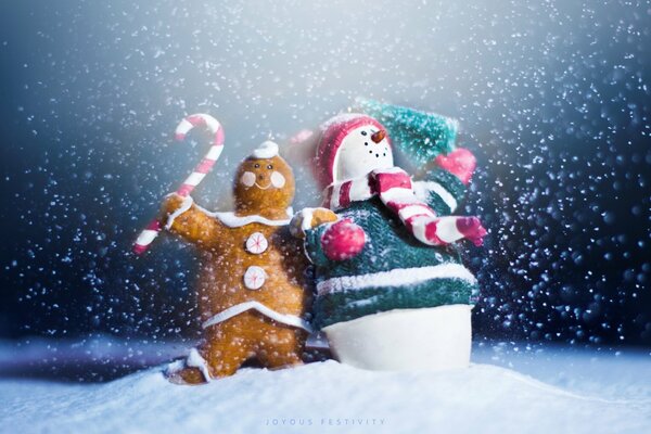 Pan de jengibre con muñeco de nieve